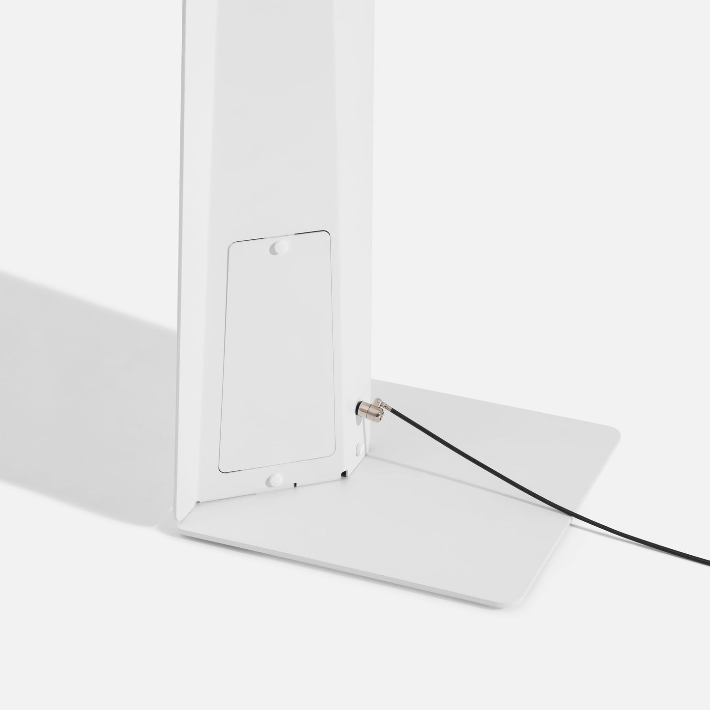 Wing with Magnetic Branding Panel