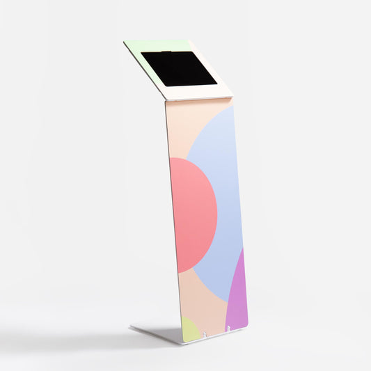 Wing with Magnetic Branding Panel